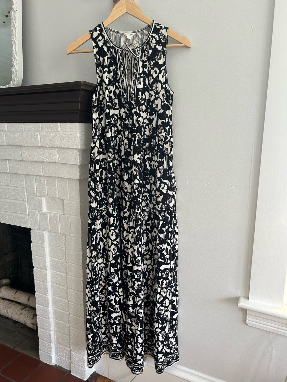 Max Studio Black and White Floral Maxi Dress